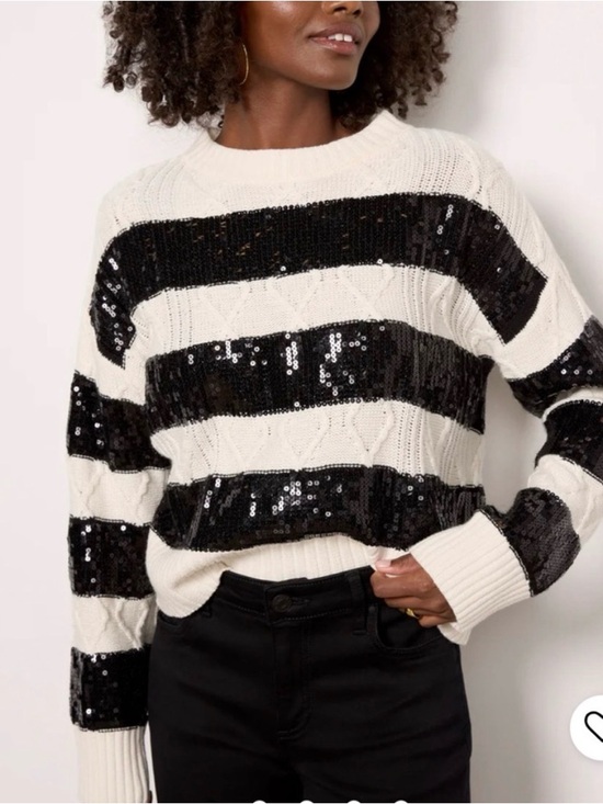 Evereve Sweaters - Evereve Asher Sequin Crewneck Sweater - Medium